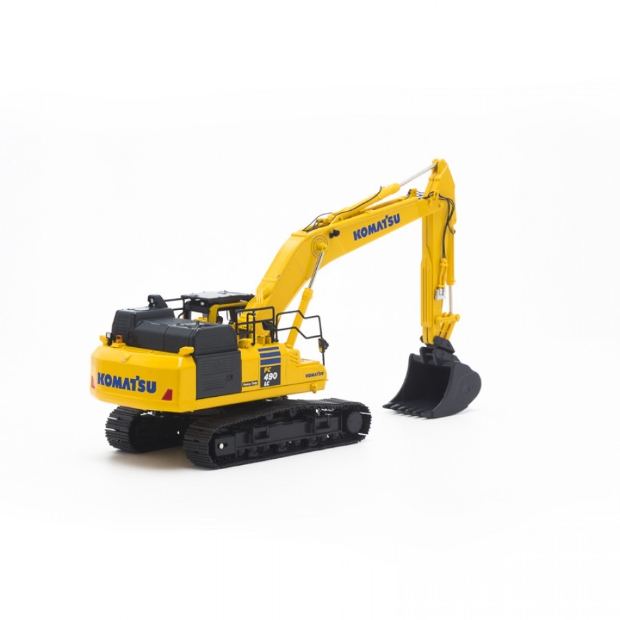 Komatsu PC490LC-11 tracked excavator /1:50 Universal Hobbies