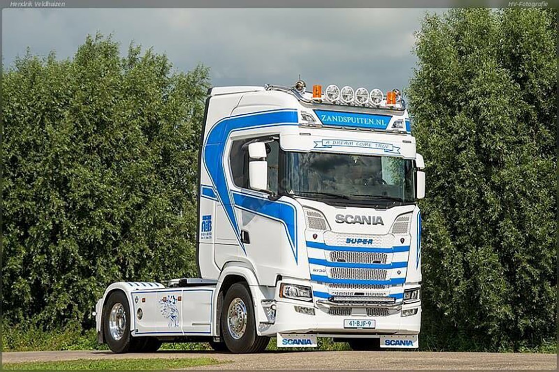 WSI01-2498 - Scania S Highline CS20H 4x2 Arend Bos /1:50 WSImodels