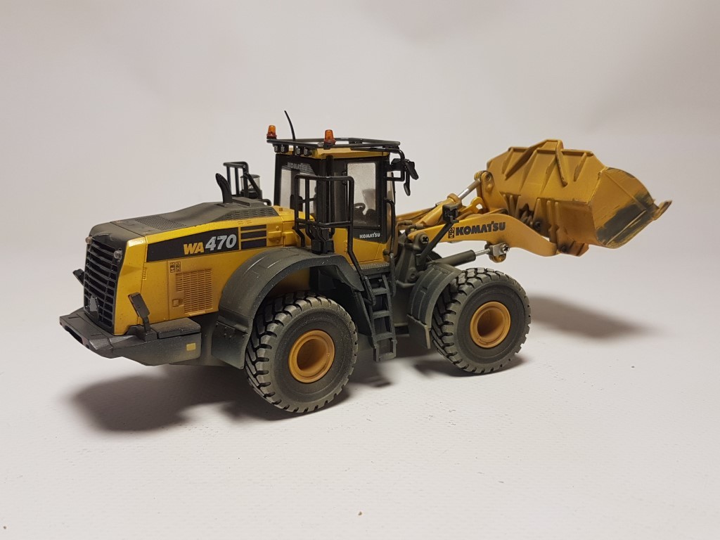 WM001 - Komatsu WA-470 wheel loader /1:50 giftmodels