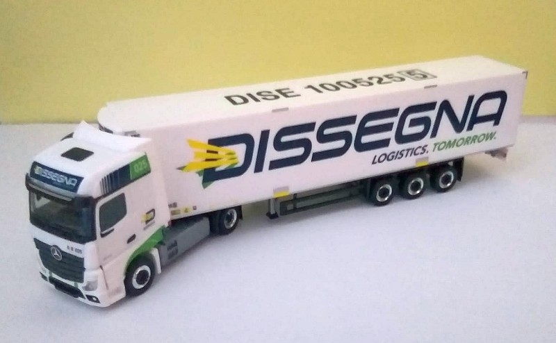 PIR943857 - Mercedes Benz Actros 18 BigSpace refeer trailer DISSEGNA - 1:87  Herpa