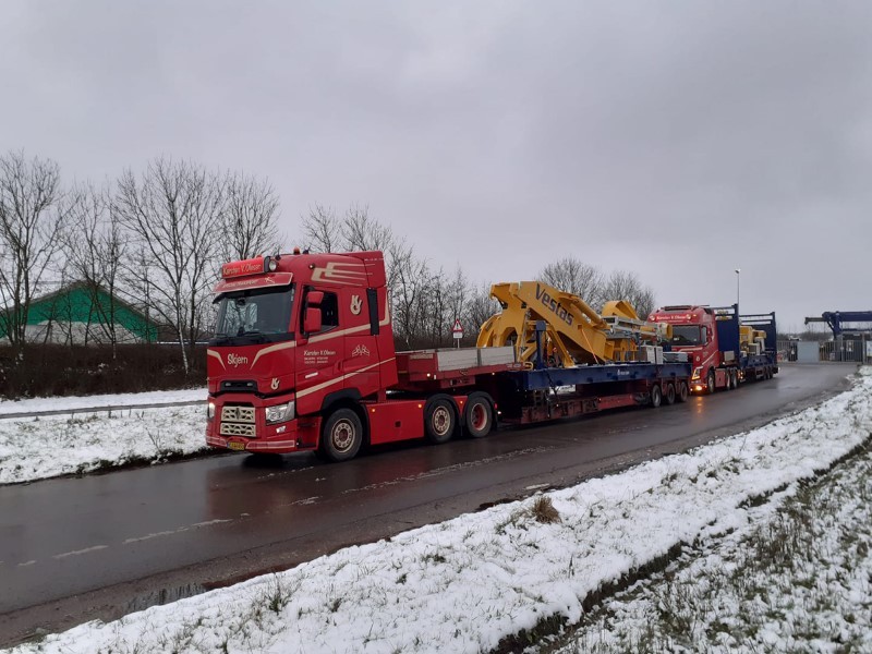 WSI01-3429 - Renault T High 6x2 lowloader 2axle Karsten V