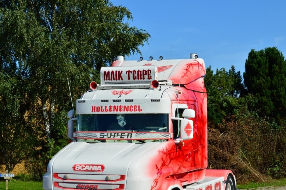 81504 - Scania Torpedo 4x2 Maik Terpe /1:50 TEKNO