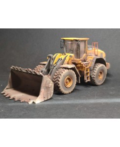 WM032 - Volvo L180H pala gommata - effetto sporcatura /1:50 Motorart