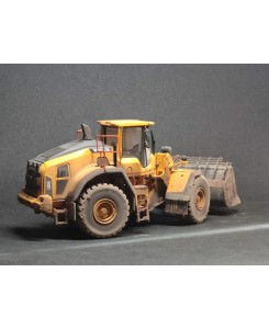 WM032 - Volvo L180H pala gommata - effetto sporcatura /1:50 Motorart