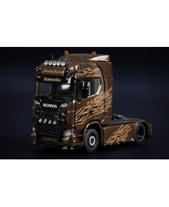 31-0281 - Scania NGS Highline 4x2 Black Amber /1:50 IMCmodels
