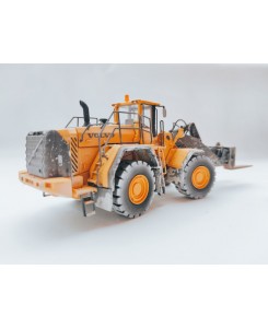 WM036 - Volvo L350F wheel loader with Lameter marble-block handler - weathered series /1:50 Motorart