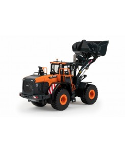 16-1013 - Develon DL 420-5 wheel loader /1:50 IMCmodels