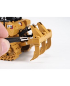 DM85757 - Caterpillar D8 dozer /1:50 Diecast Masters