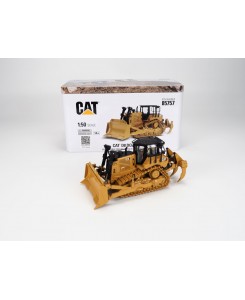 DM85757 - Caterpillar D8 dozer /1:50 Diecast Masters