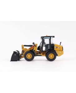 DM85771 - CAT 906 compact wheel loader /1:50 Diecast Masters